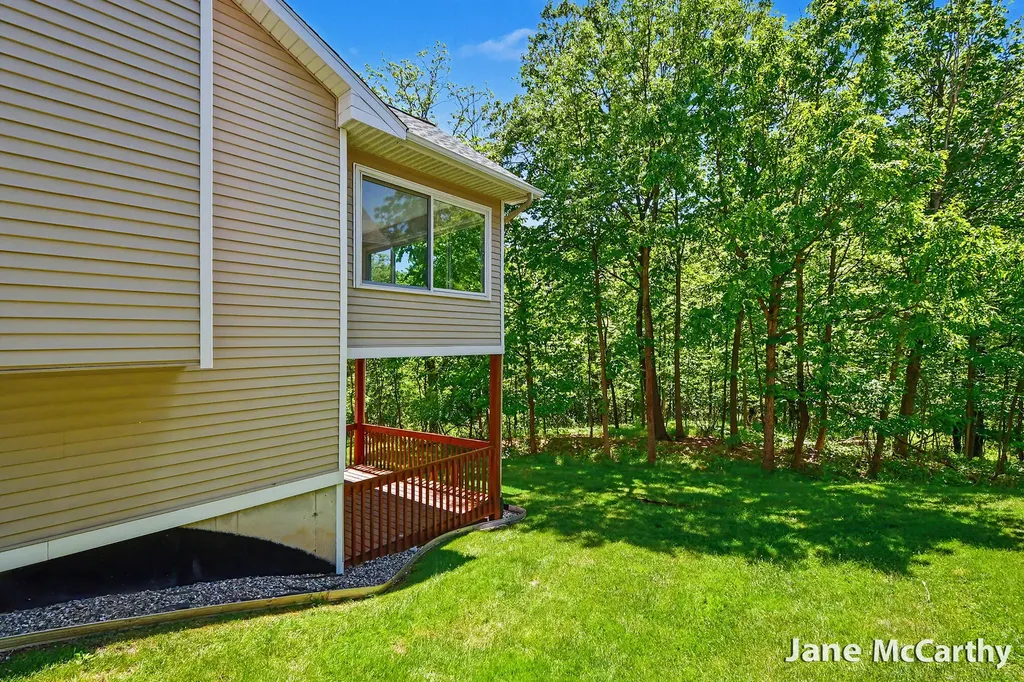 2338 Whimbrel Court NE Grand Rapids City MI 49505