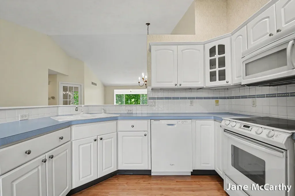 2338 Whimbrel Court NE Grand Rapids City MI 49505