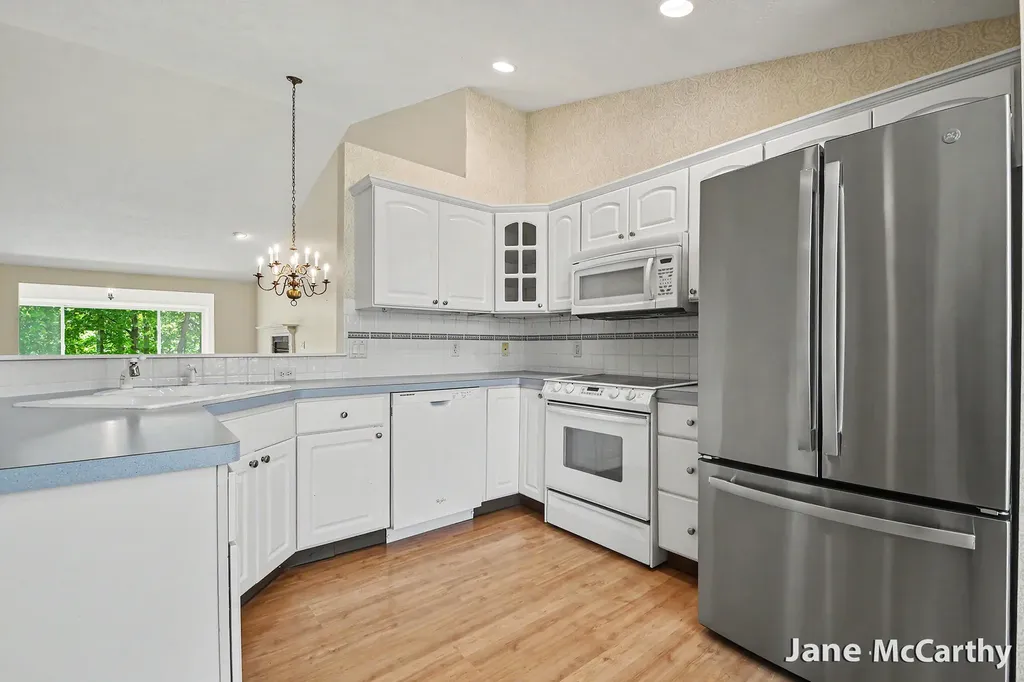 2338 Whimbrel Court NE Grand Rapids City MI 49505