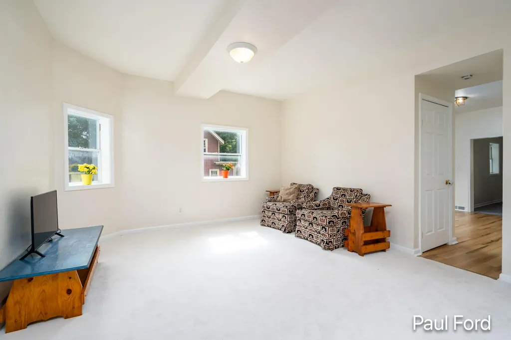 924 Hall Street SE Grand Rapids City MI 49507