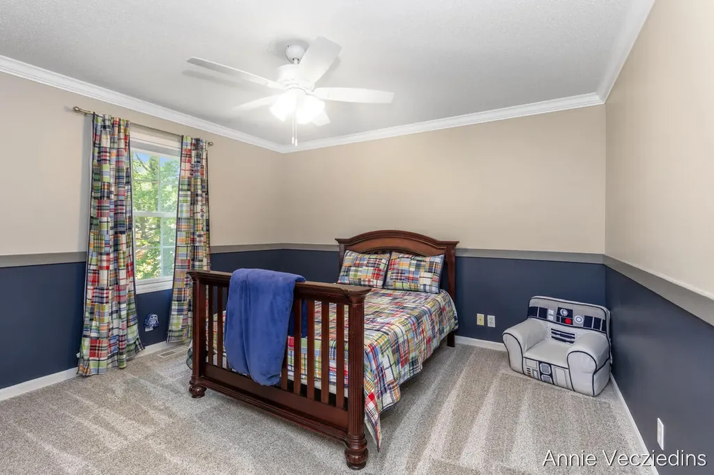 15096 Oakland Street Spring Lake Township MI 49456
