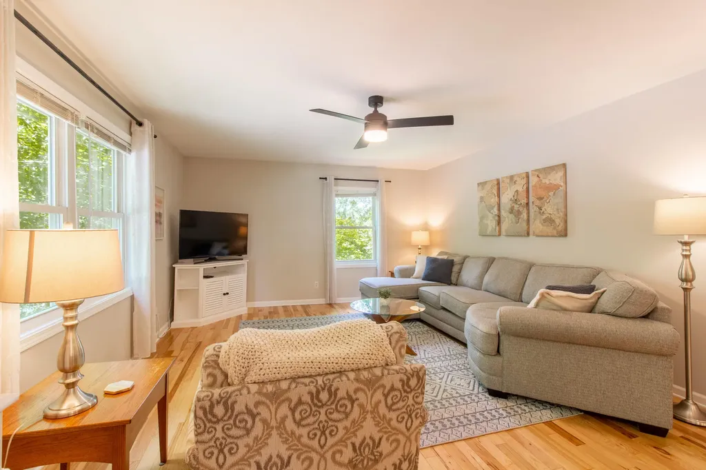 3846 Kate Avenue SE Grand Rapids Charter Township MI 49506