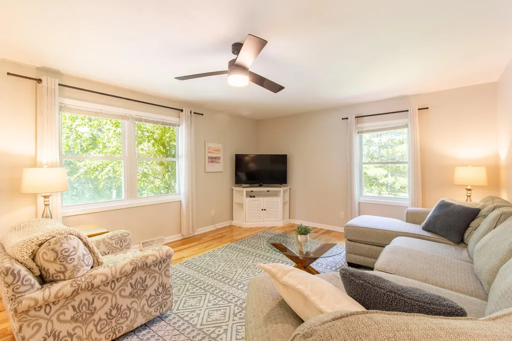 3846 Kate Avenue SE Grand Rapids Charter Township MI 49506