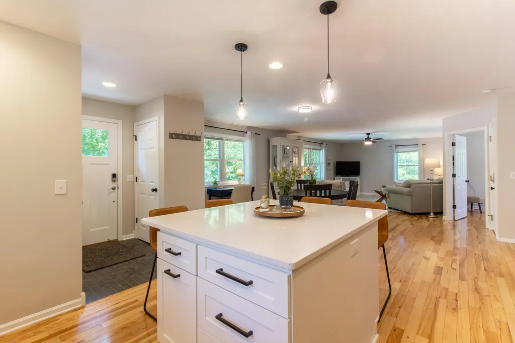 3846 Kate Avenue SE Grand Rapids Charter Township MI 49506
