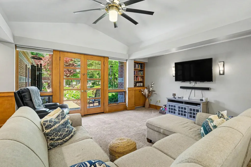829 S Lincoln Street Greenville City MI 48838