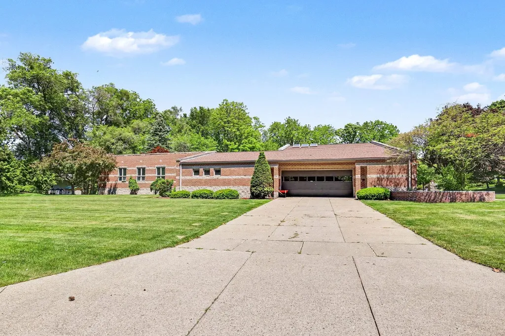 829 S Lincoln Street Greenville City MI 48838