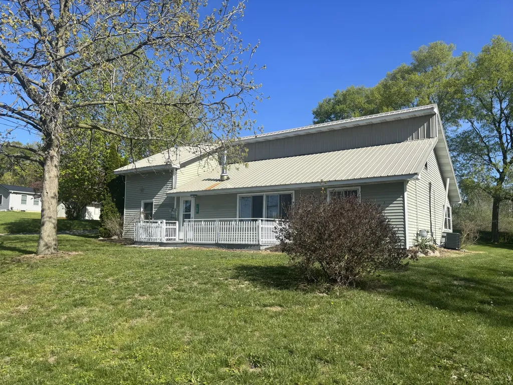 126 E Maple Street Muir Village MI 48860