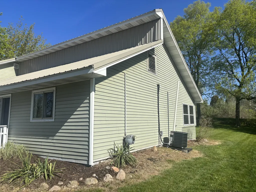 126 E Maple Street Muir Village MI 48860