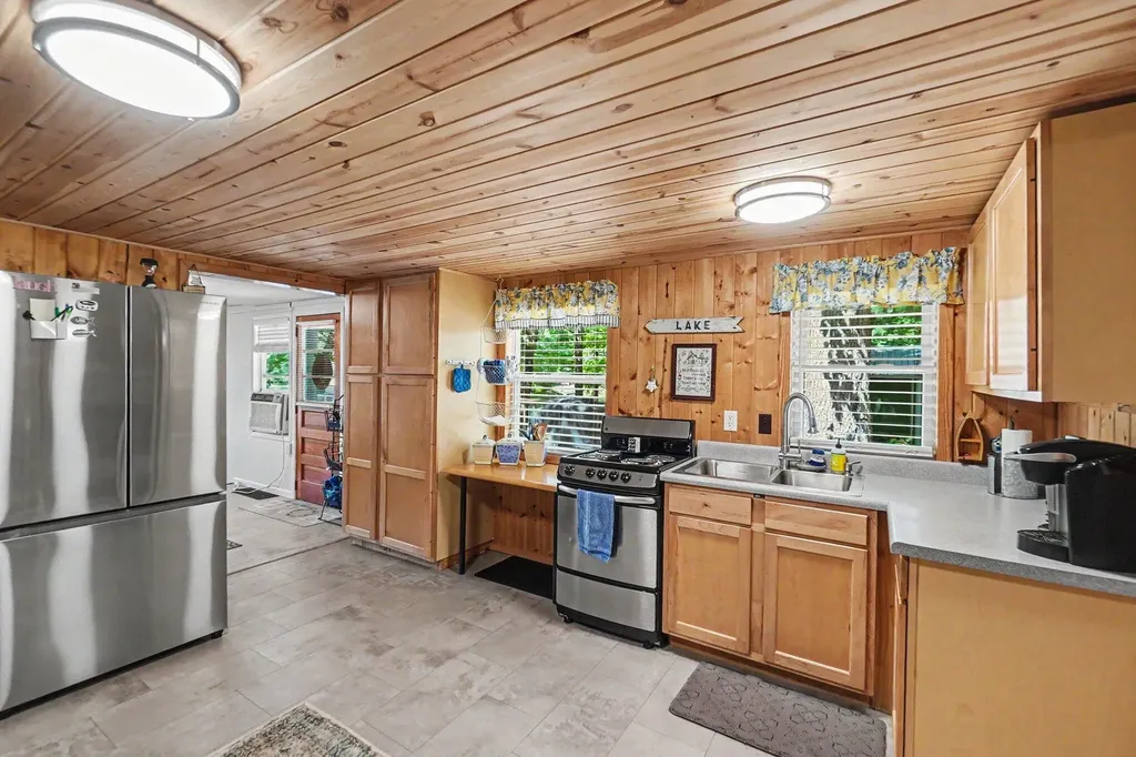 8905 E Acorn Street Greenwood Township MI 49425