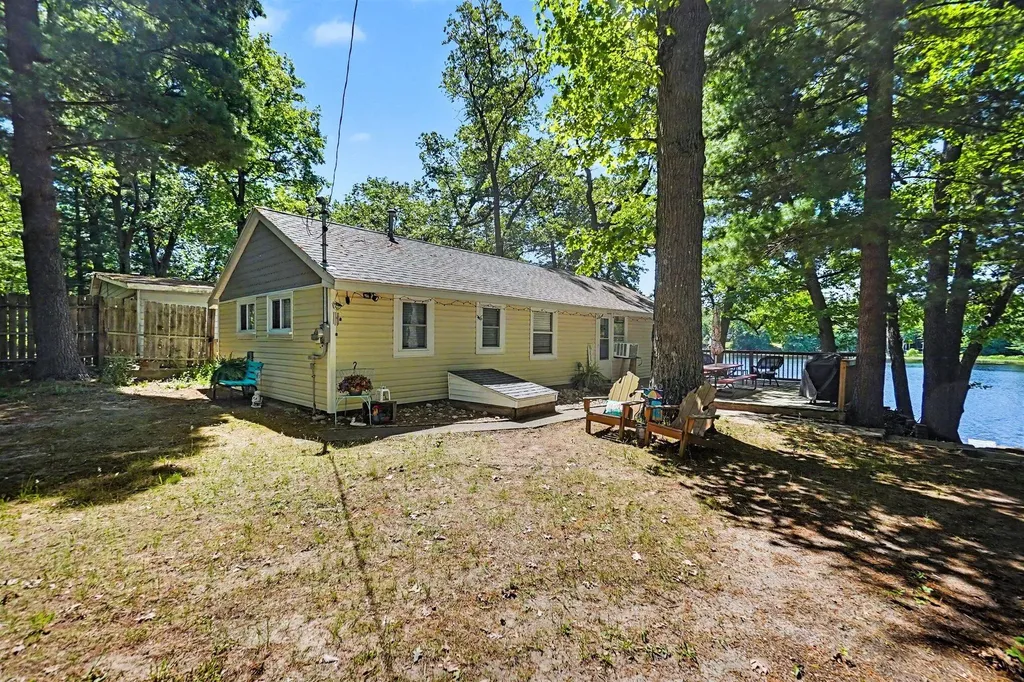 8905 E Acorn Street Greenwood Township MI 49425