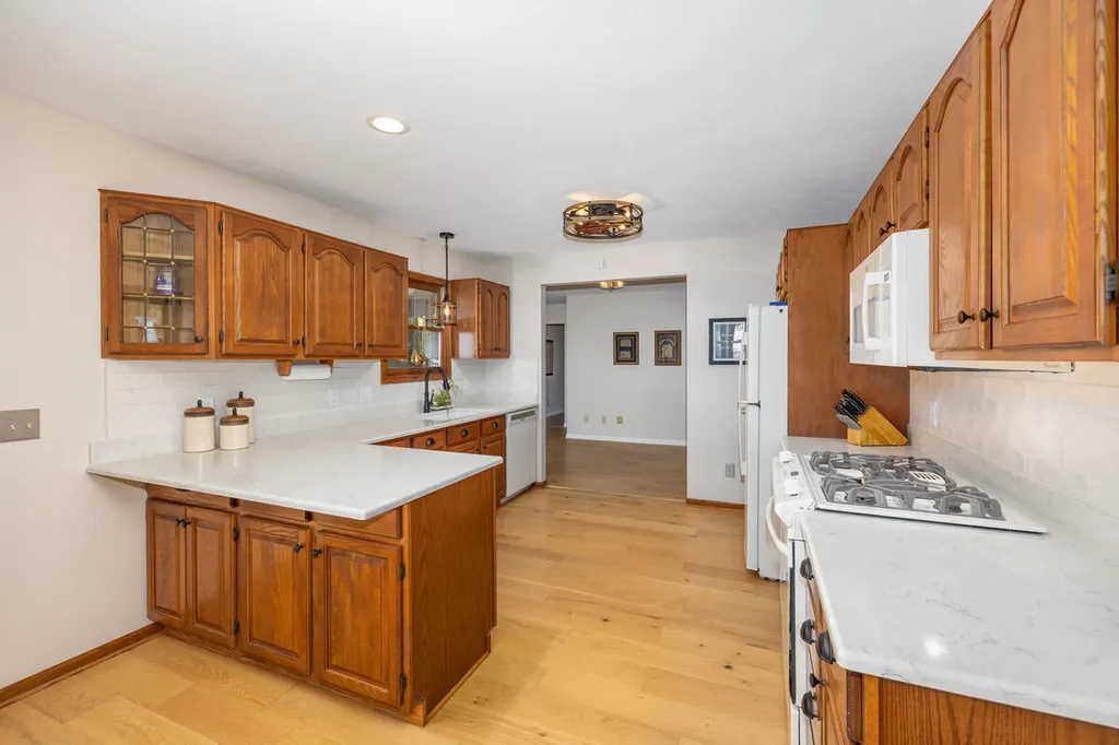 5414 Newcastle Drive SE Kentwood City MI 49508