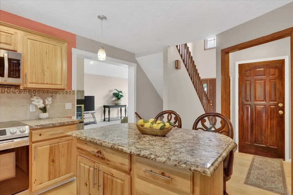 2467 Palm Dale Drive SW Wyoming City MI 49418