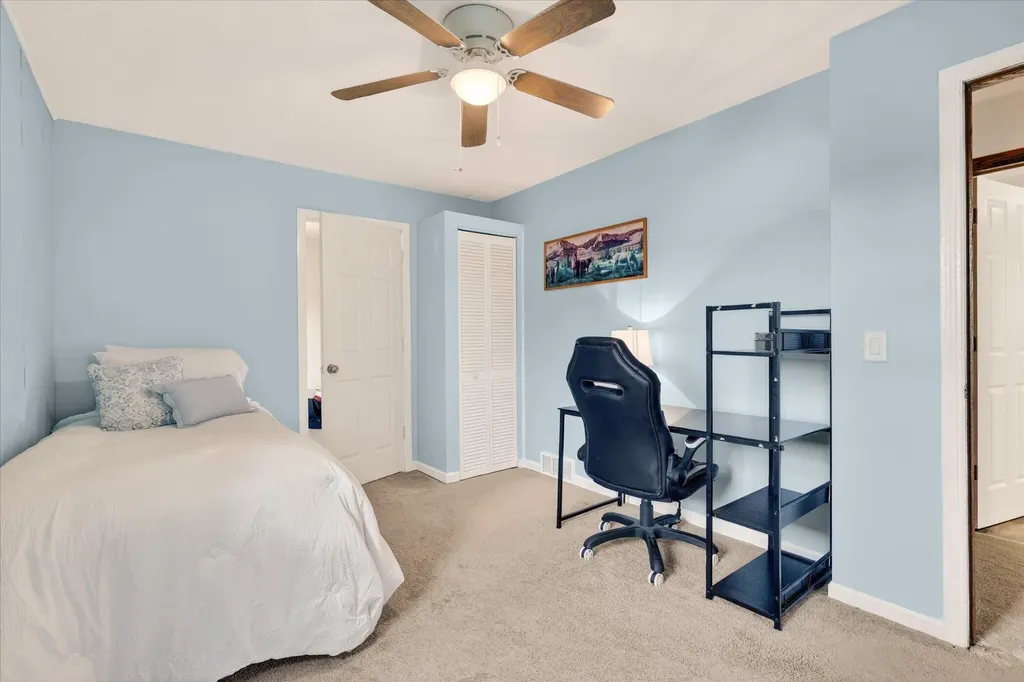 2467 Palm Dale Drive SW Wyoming City MI 49418
