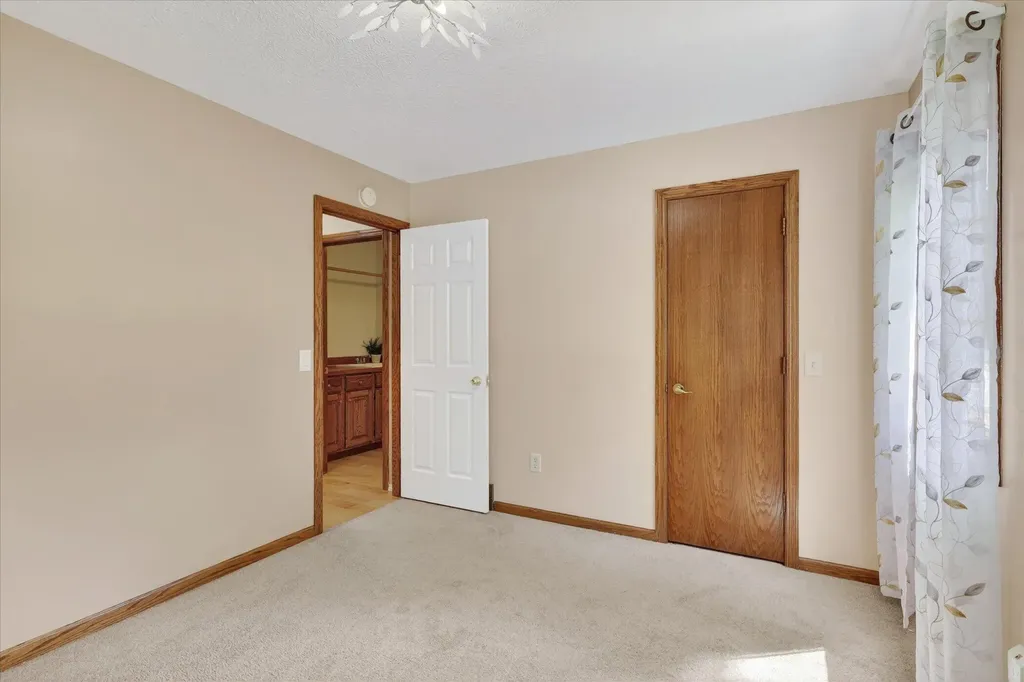 2467 Palm Dale Drive SW Wyoming City MI 49418