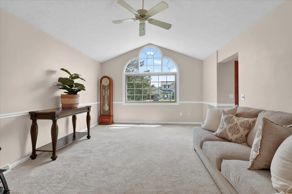 2467 Palm Dale Drive SW Wyoming City MI 49418