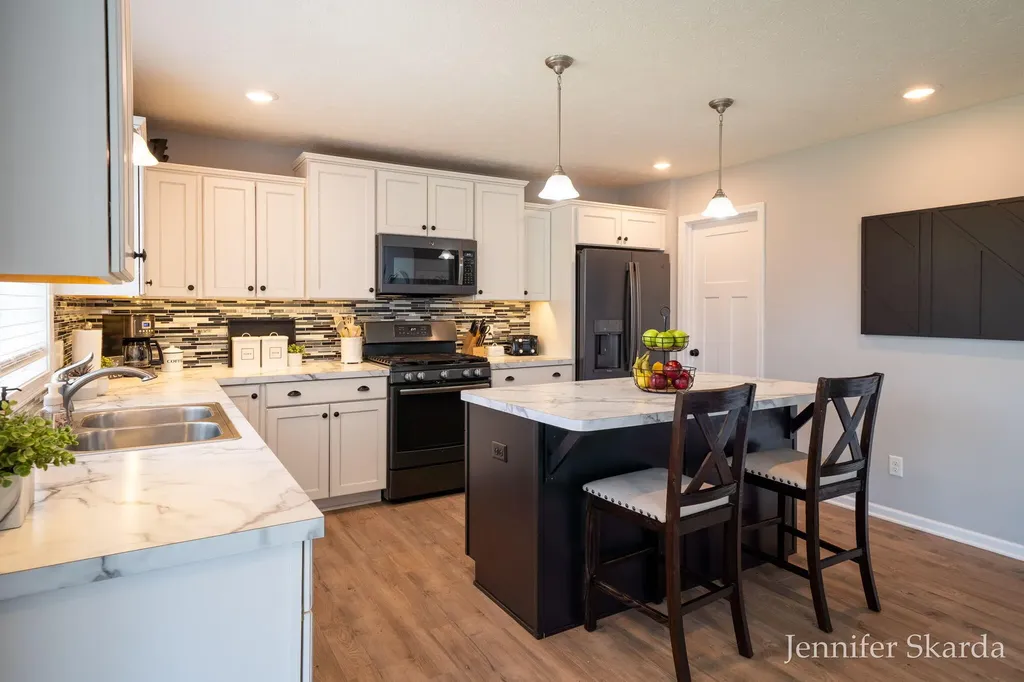 2930 E Morgan Trail NE Algoma Township MI 49341