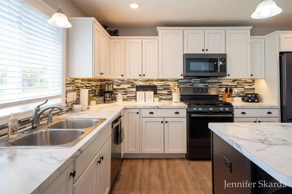 2930 E Morgan Trail NE Algoma Township MI 49341