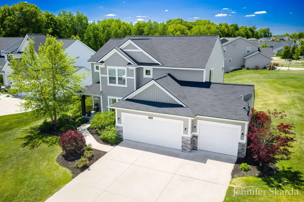 2930 E Morgan Trail NE Algoma Township MI 49341