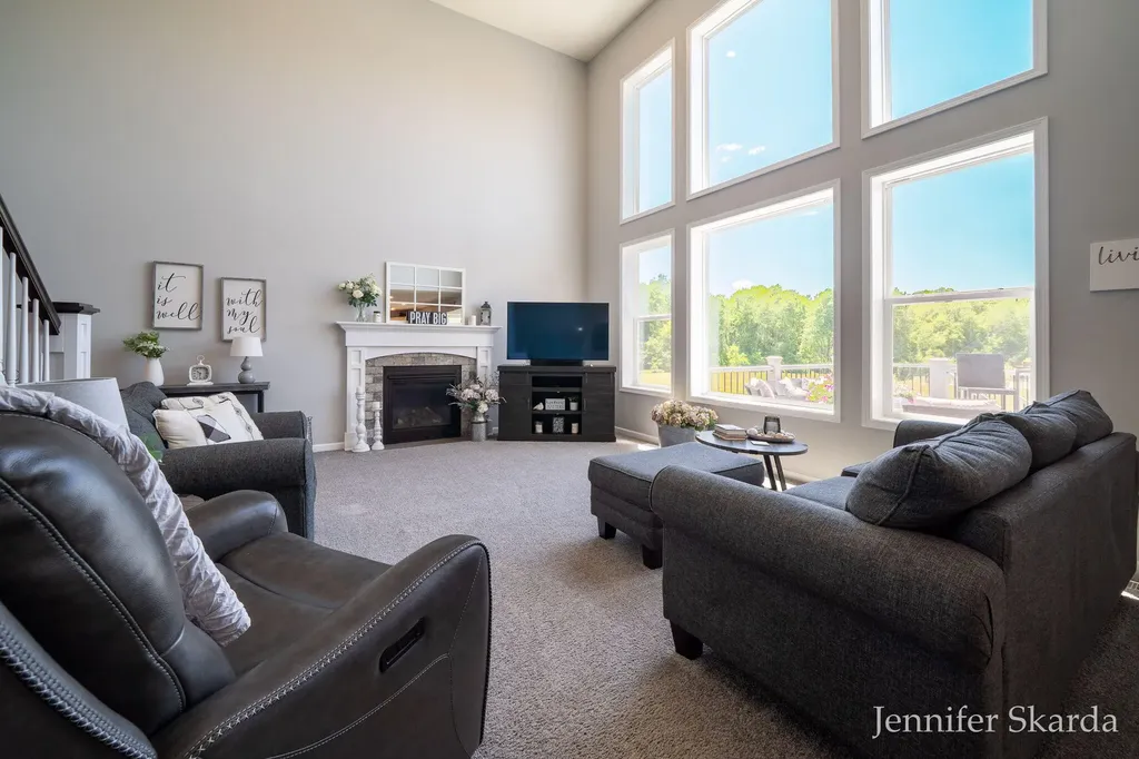 2930 E Morgan Trail NE Algoma Township MI 49341