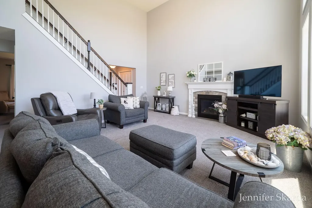 2930 E Morgan Trail NE Algoma Township MI 49341