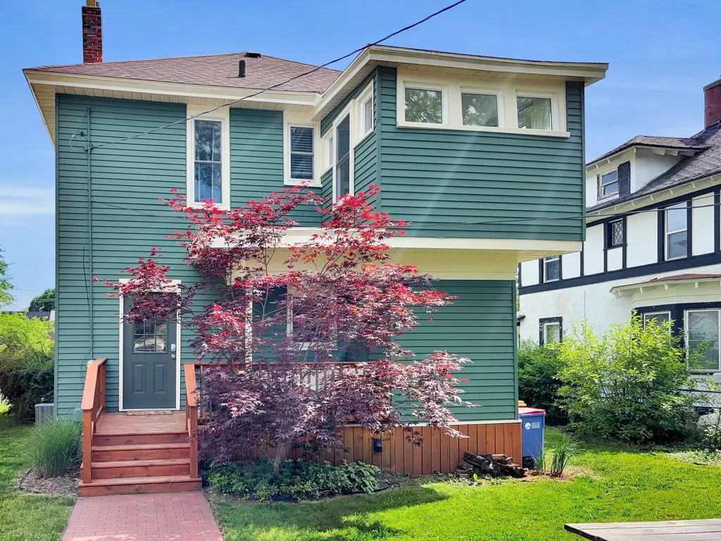 1211 Sigsbee Street SE Grand Rapids City MI 49506