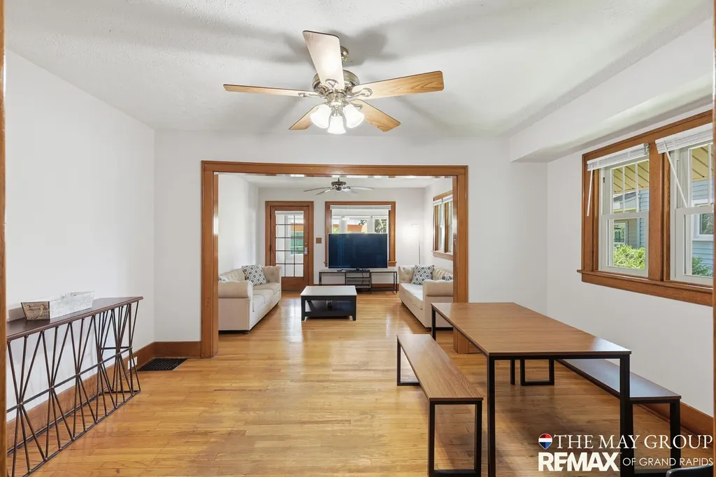 1741 Godwin Avenue SE Grand Rapids City MI 49507
