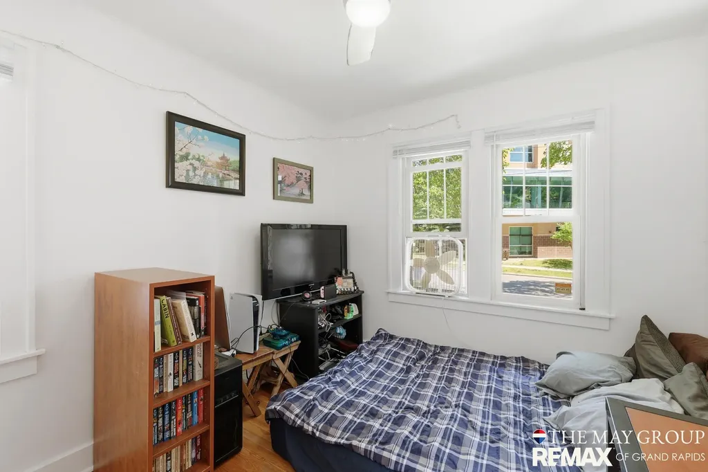 1741 Godwin Avenue SE Grand Rapids City MI 49507