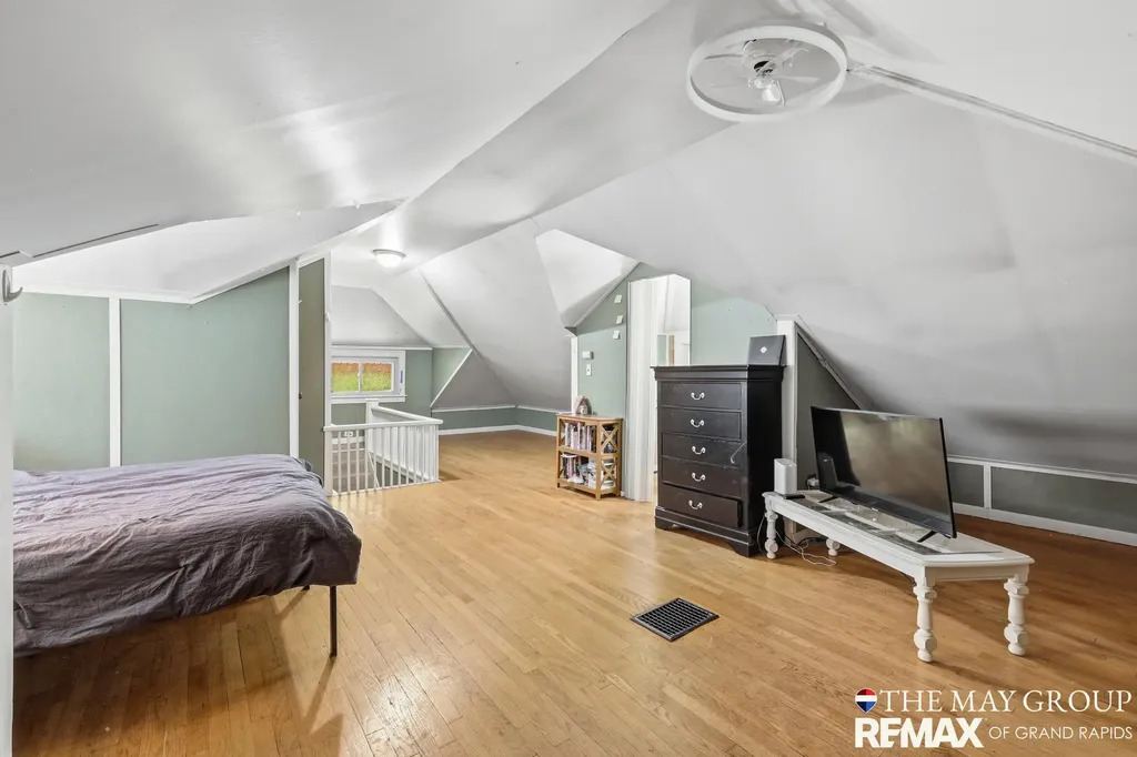 1741 Godwin Avenue SE Grand Rapids City MI 49507