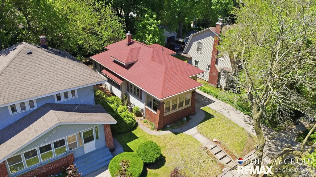 1741 Godwin Avenue SE Grand Rapids City MI 49507