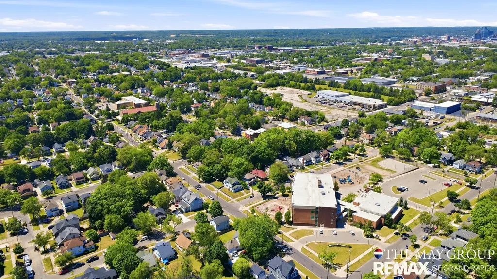 1741 Godwin Avenue SE Grand Rapids City MI 49507