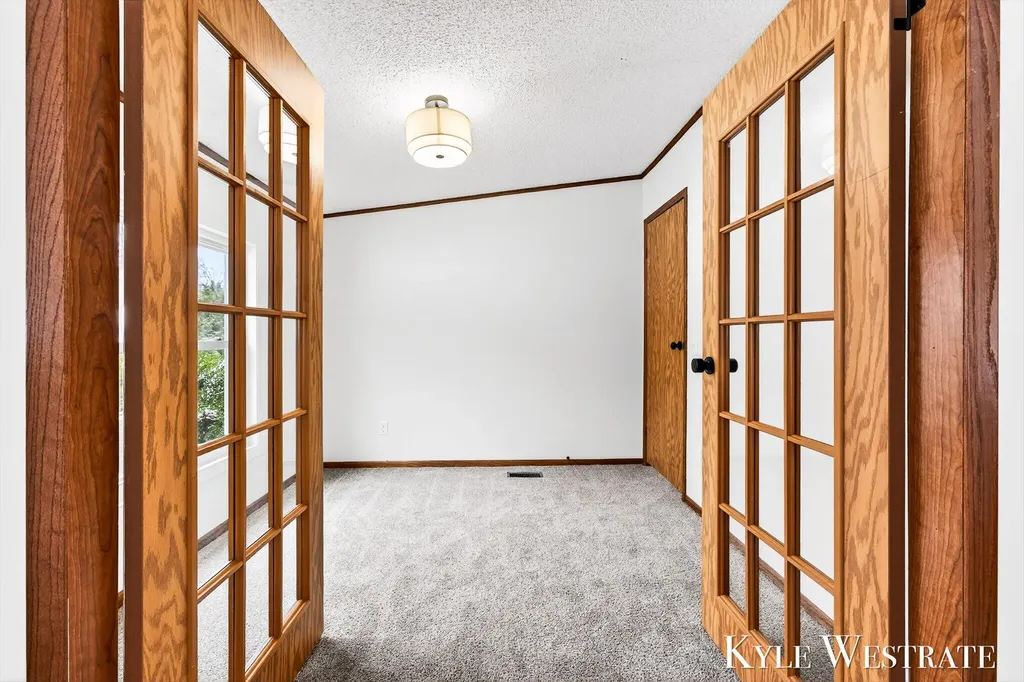 14128 Luckett Lane Grand Haven Charter Township MI 49417