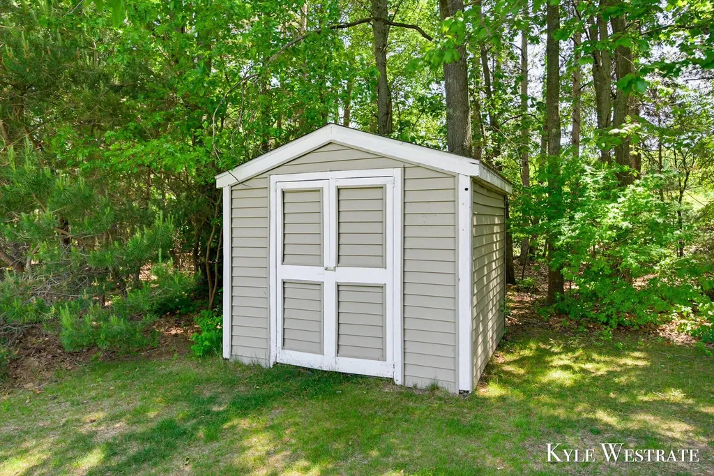 14128 Luckett Lane Grand Haven Charter Township MI 49417