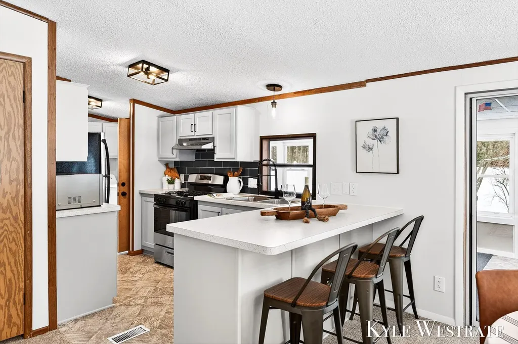 14128 Luckett Lane Grand Haven Charter Township MI 49417