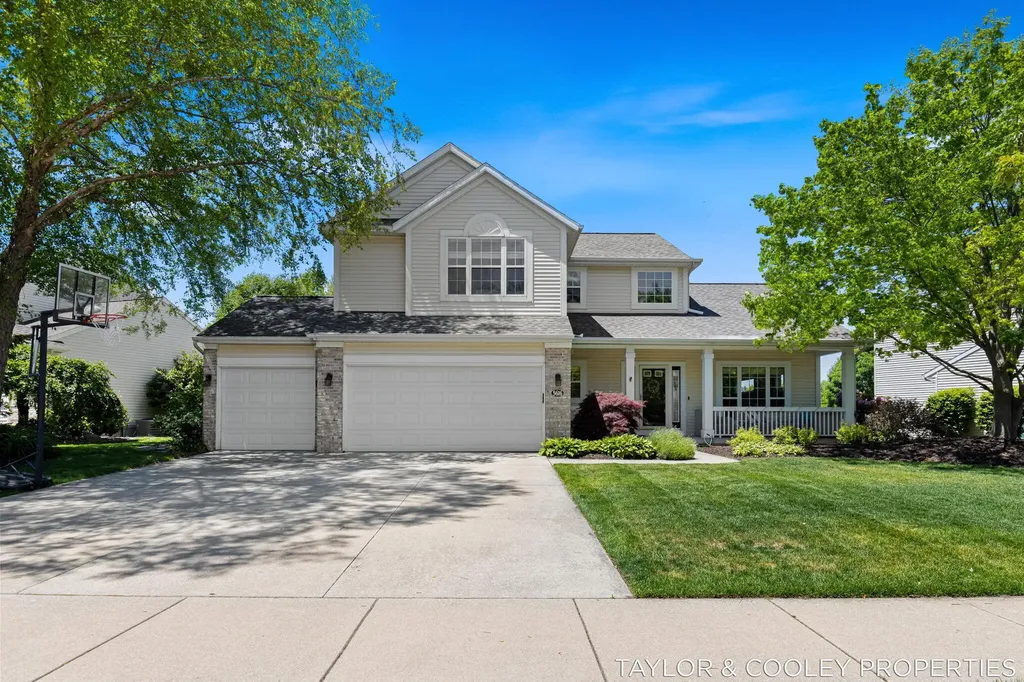 5616 Highbury Drive SE Ada Township MI 49301