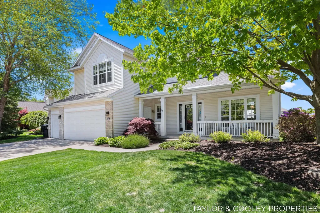 5616 Highbury Drive SE Ada Township MI 49301