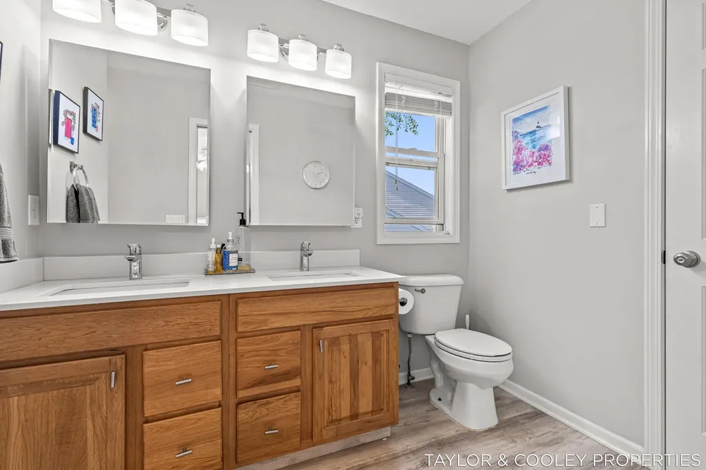 5616 Highbury Drive SE Ada Township MI 49301