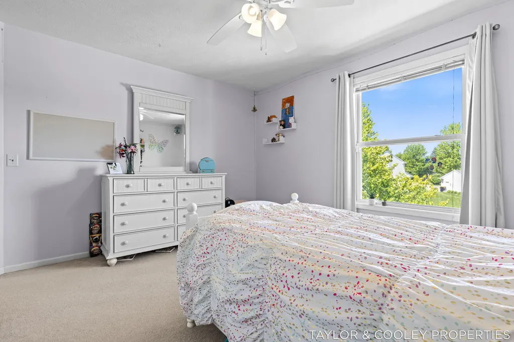 5616 Highbury Drive SE Ada Township MI 49301