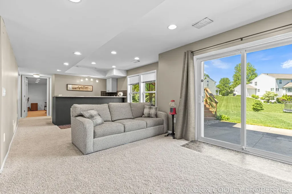 5616 Highbury Drive SE Ada Township MI 49301