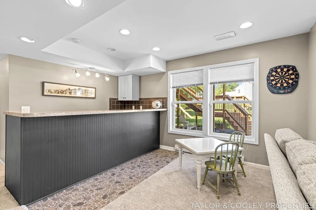 5616 Highbury Drive SE Ada Township MI 49301