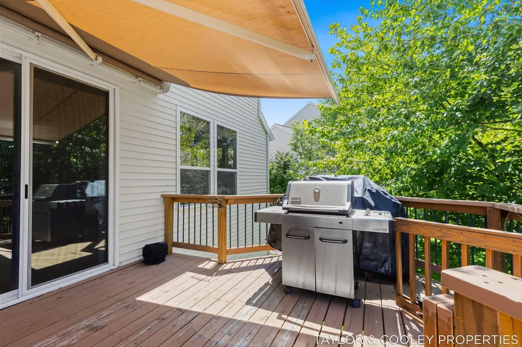 5616 Highbury Drive SE Ada Township MI 49301