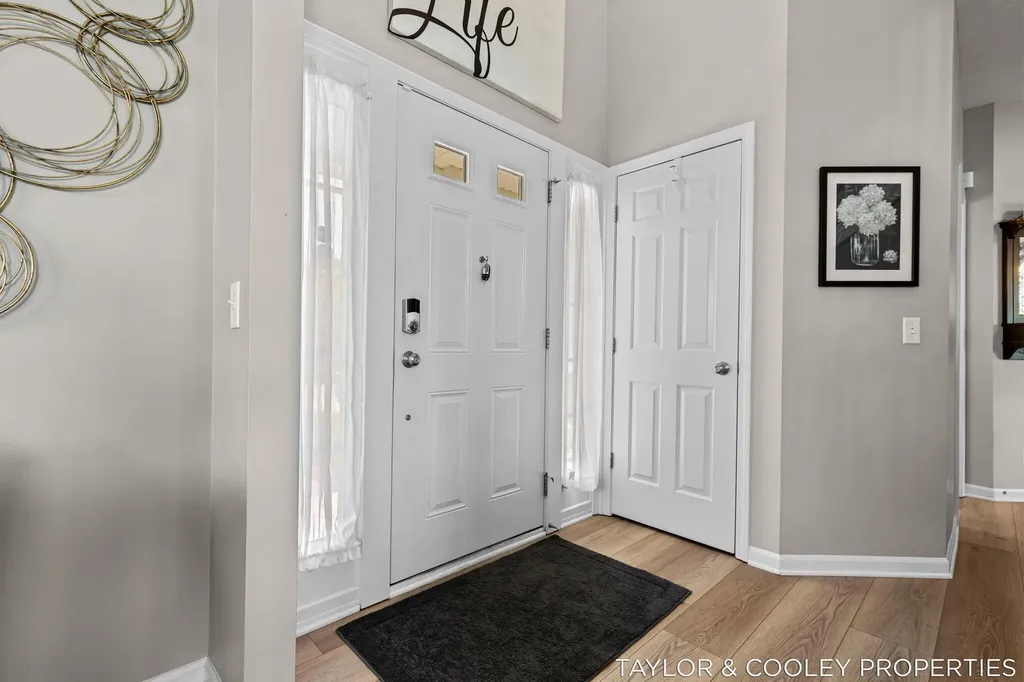 5616 Highbury Drive SE Ada Township MI 49301