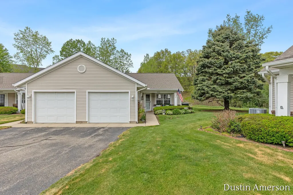 4212 Peak Lane NE Plainfield Charter Township MI 49525