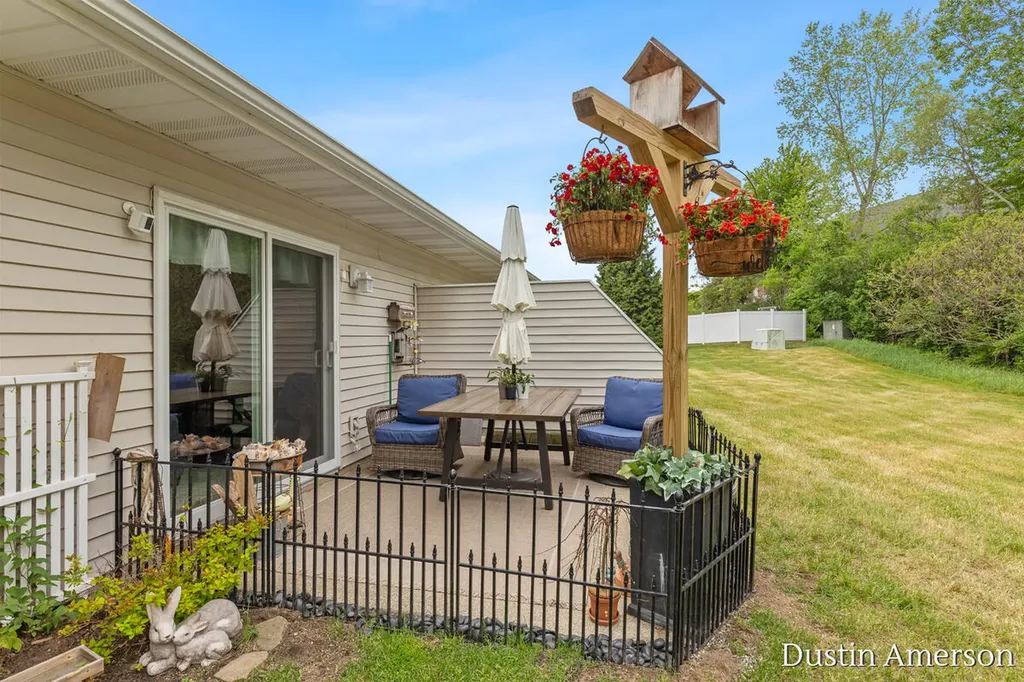 4212 Peak Lane NE Plainfield Charter Township MI 49525