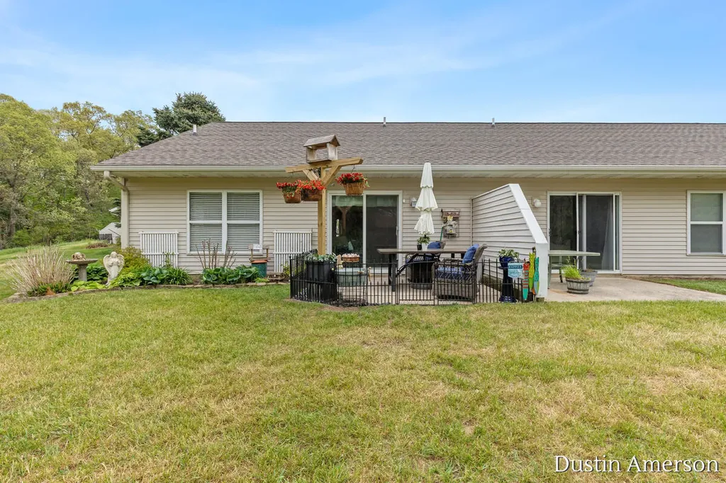 4212 Peak Lane NE Plainfield Charter Township MI 49525