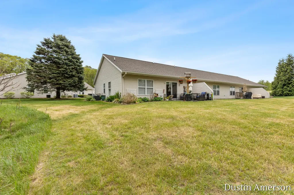 4212 Peak Lane NE Plainfield Charter Township MI 49525