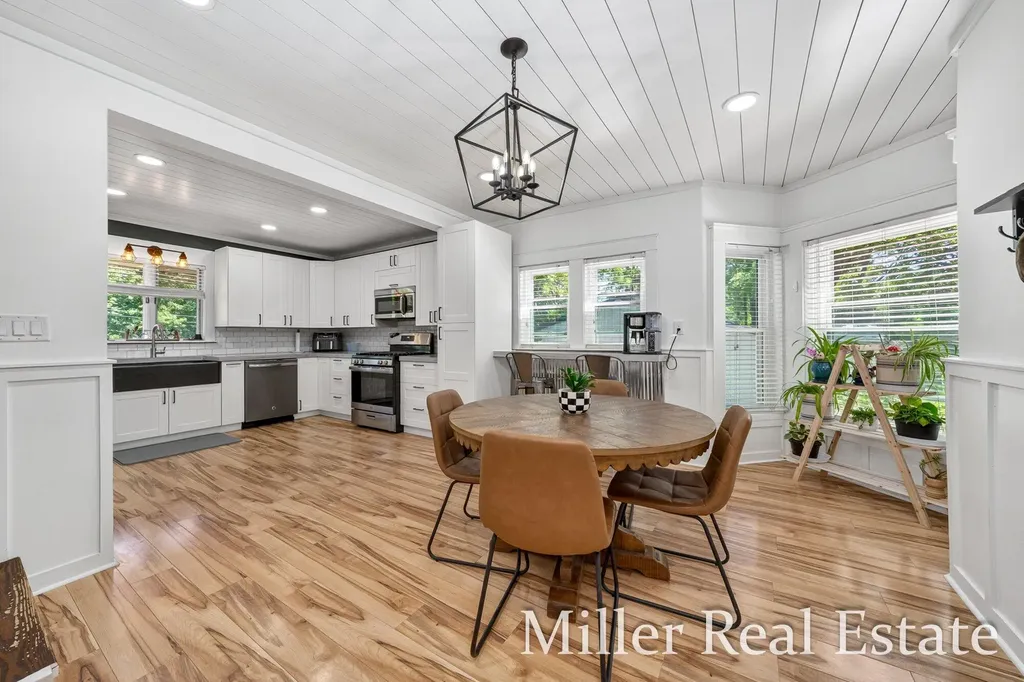 1294 Hammond Road Rutland Charter Township MI 49058