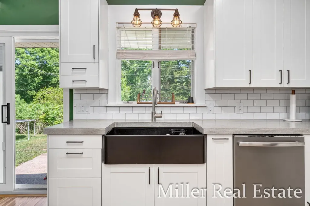 1294 Hammond Road Rutland Charter Township MI 49058