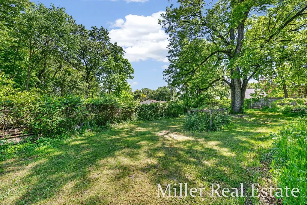 1294 Hammond Road Rutland Charter Township MI 49058