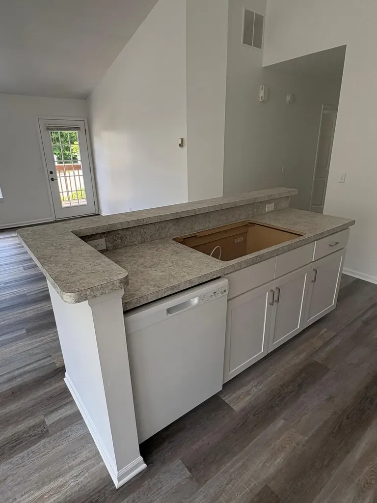194 Hunters Lane NE Rockford City MI 49341
