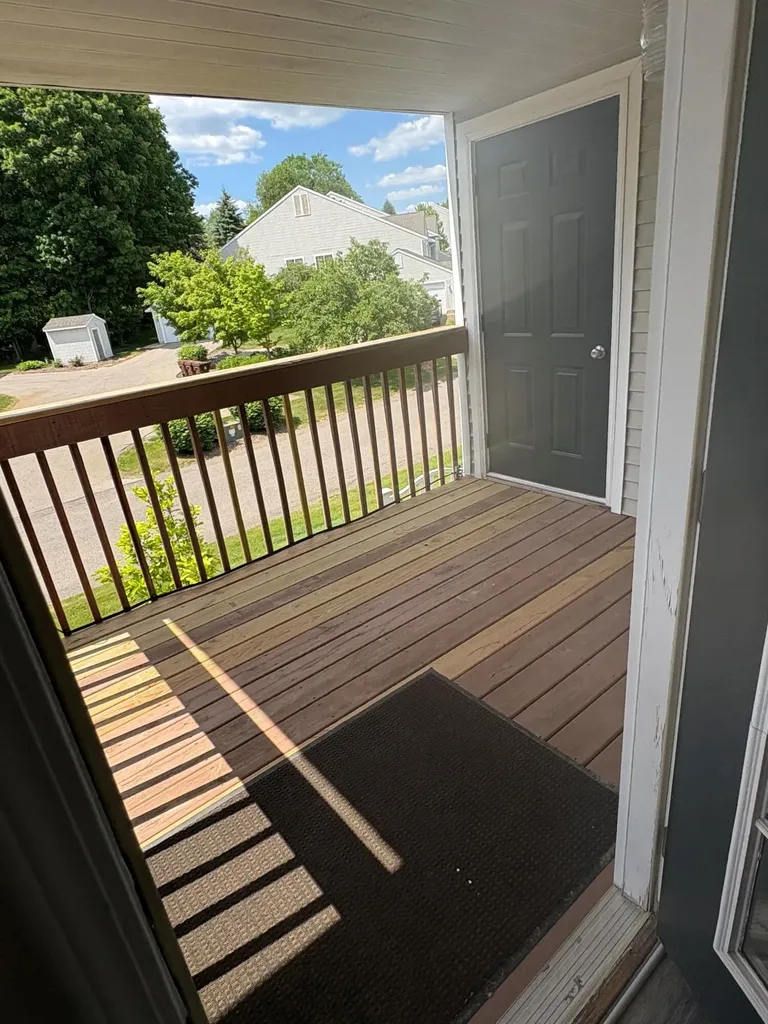 194 Hunters Lane NE Rockford City MI 49341